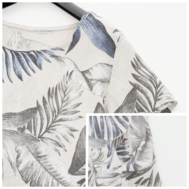 Kleid mit Rundhalsausschnitt und botanischem Print