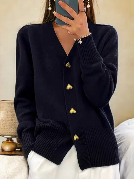Heidi-Mode | Stylische V-Ausschnitt Strickjacke mit Knöpfen