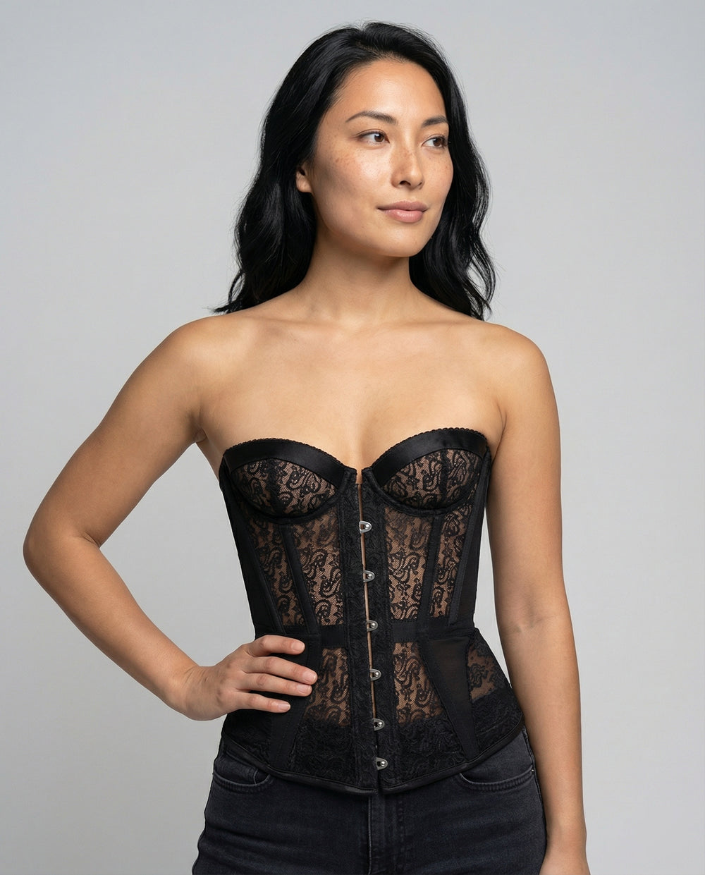 Damen Corsagenoberteil mit floralen Spitzenapplikationen und Knopfverschluss Heidi-Mode