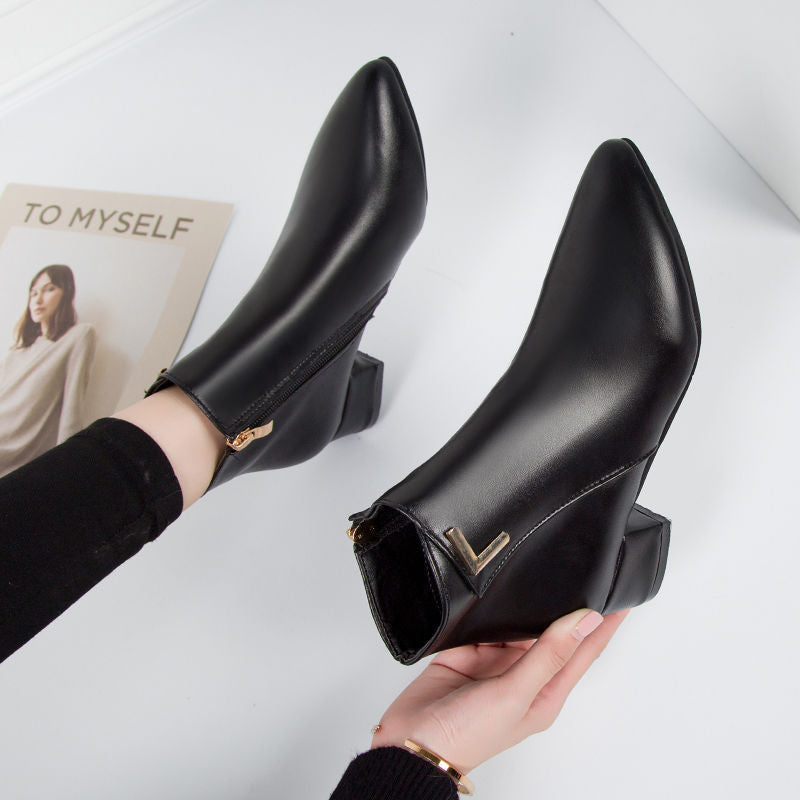 Heidi-Mode | Stilvolle Lässige Leder Stiefeletten mit Niedrigen Absätzen für Frauen