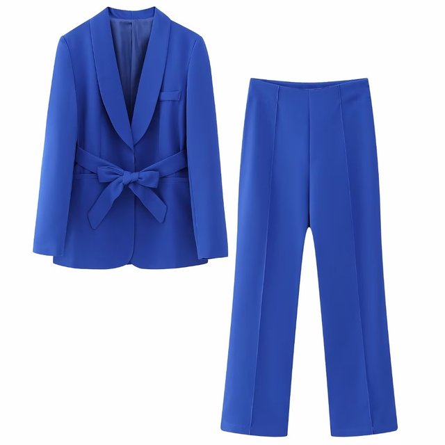 Heidi-Mode | Elegante Blazer mit Gürtel und Passender Hose