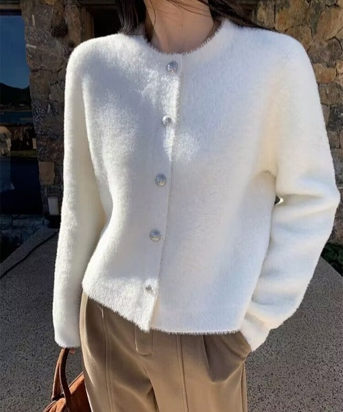 – Gestrickte Strickjacke mit Knopfleiste