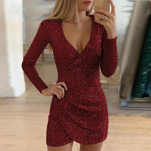 Wickelkleid mit Pailletten