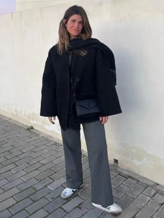 Heidi-Mode | Wollener Schal-Mantel für Frauen