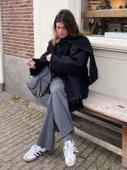 Heidi-Mode | Wollener Schal-Mantel für Frauen