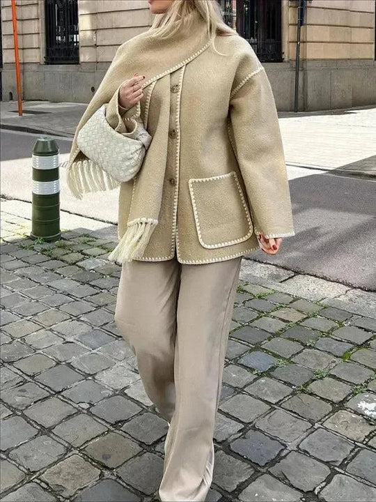 Heidi-Mode | Wollener Schal-Mantel für Frauen