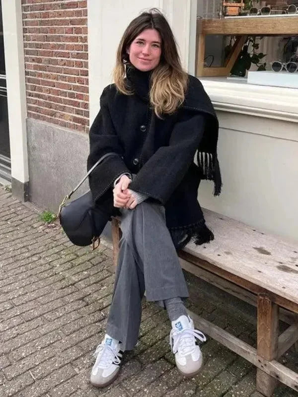 Heidi-Mode | Wollener Schal-Mantel für Frauen