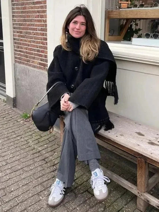 Heidi-Mode | Wollener Schal-Mantel für Frauen