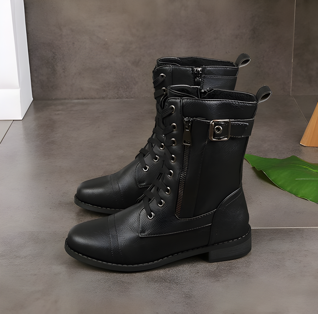 Heidi-Mode | Kurze Stiefel mit dicken Absätzen