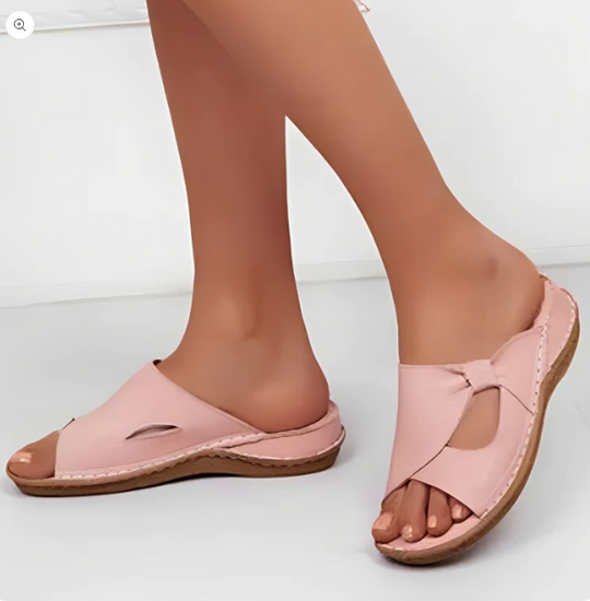 Trendige Ledersandalen