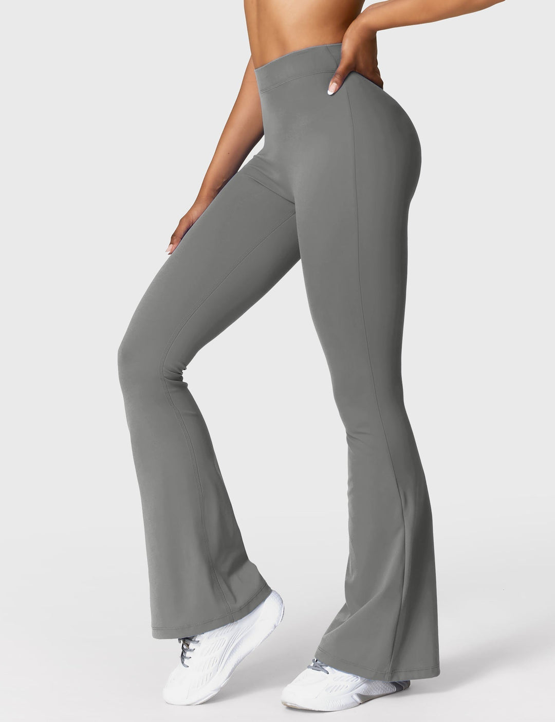 Heidi-Mode | Ausgestellte Leggings mit V-Ausschnitt