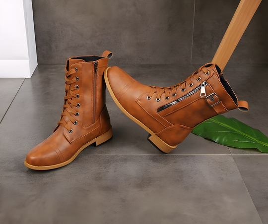 Heidi-Mode | Kurze Stiefel mit dicken Absätzen