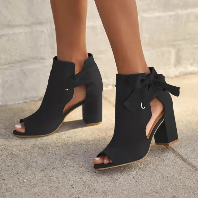 Heidi-Mode | Schicke Schnür Stiefeletten