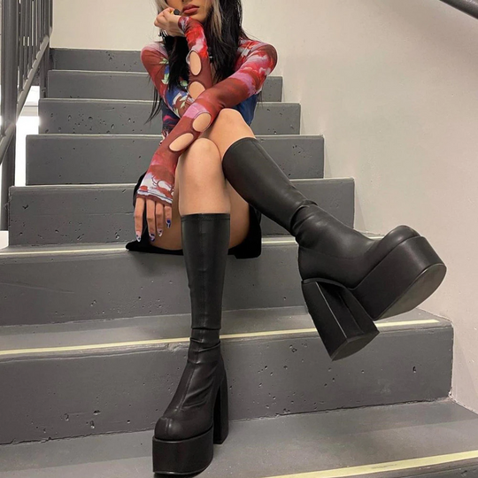 Heidi | Kniestiefel mit hohem Absatz: Damenmode 2024